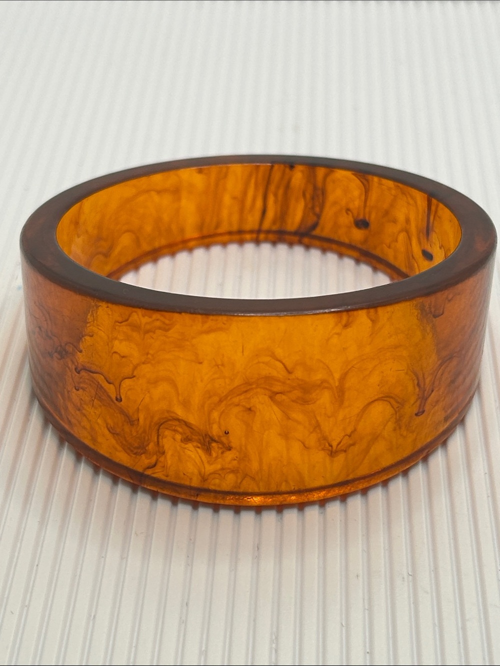 Bakelite Vintage Amber Apple Juice Marbled Bangle